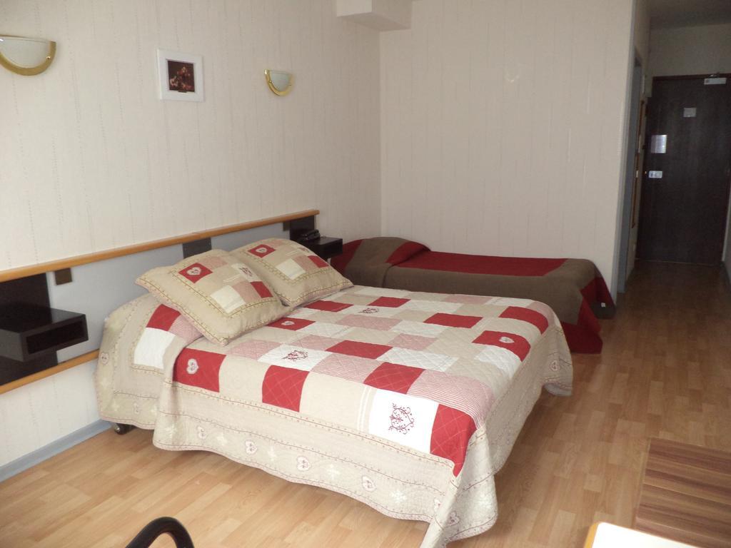 Au Logis Des Ours Belfort Nord Offemont Екстериор снимка