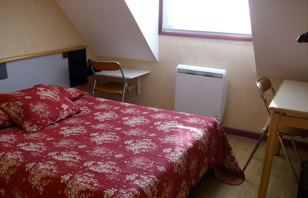 Au Logis Des Ours Belfort Nord Offemont Екстериор снимка