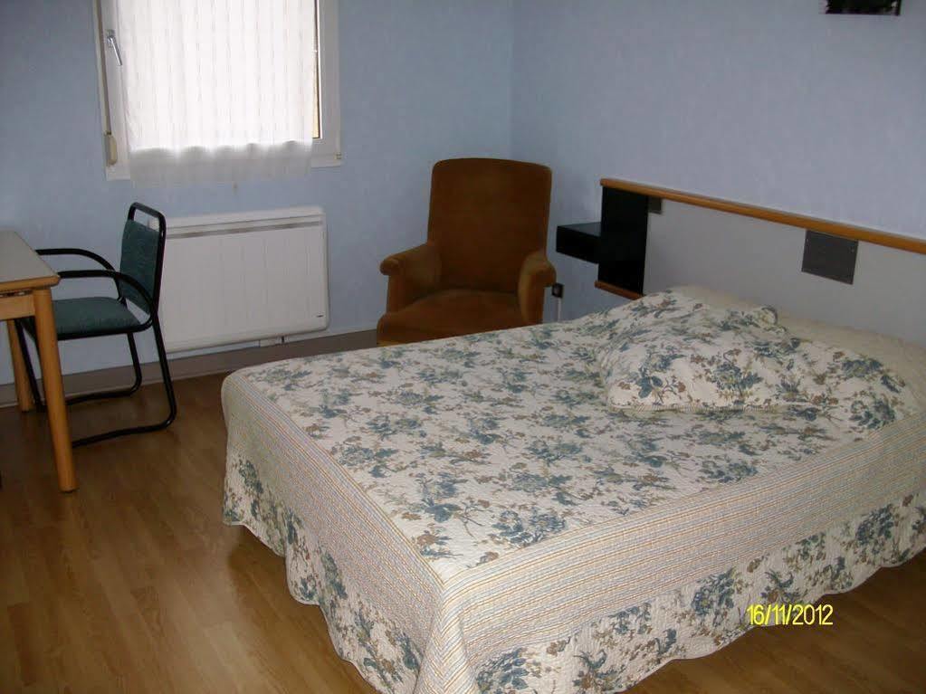 Au Logis Des Ours Belfort Nord Offemont Екстериор снимка